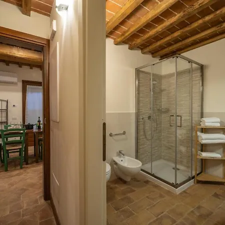 Podere Valserena Guest house *