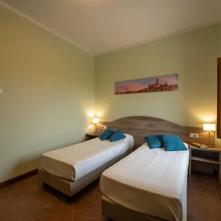 Podere Valserena 4* מונטרוני ד'ארביה