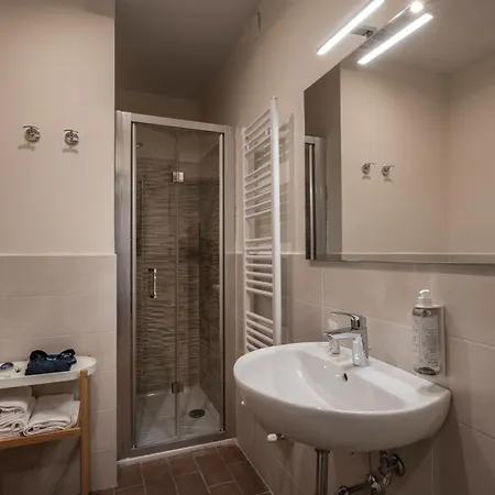 Podere Valserena בית הארחה 4*